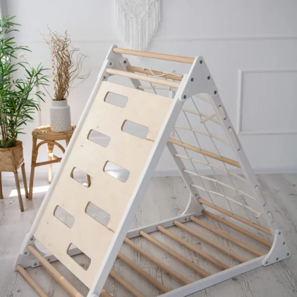 Pikler Kletterdreieck für das Kinderzimmer Sloni