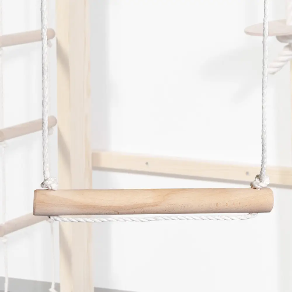 Trapezschaukel-fuer-Kletterwand-Kinder